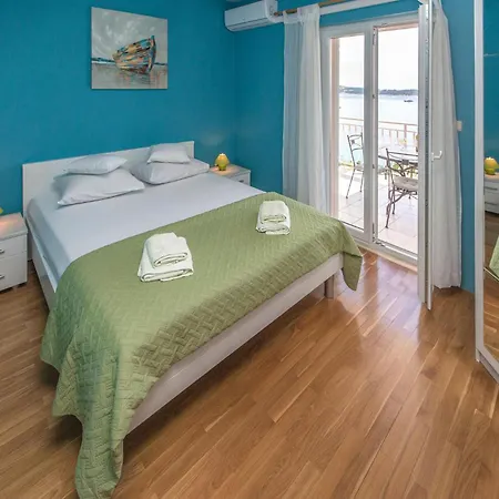 Cozy In Plat With Wifi ムリニ