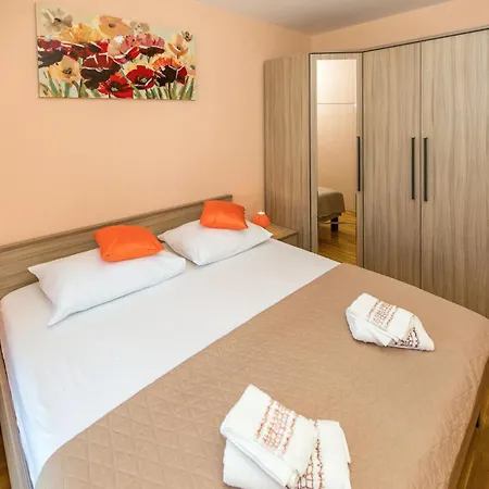 Ferienhaus Wunderschönes Haus In Plat Mlini