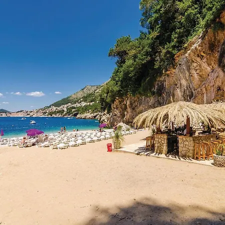 Cozy In Plat With Wifi 米利尼