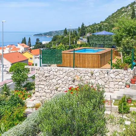 3 Bedroom Lovely In Plat Nyaraló *