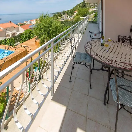 Holiday home 3 Bedroom Lovely In Plat